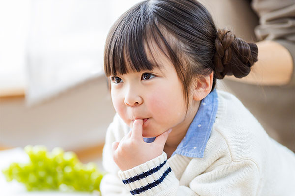 注意して見てあげたい、お子様のお口の癖