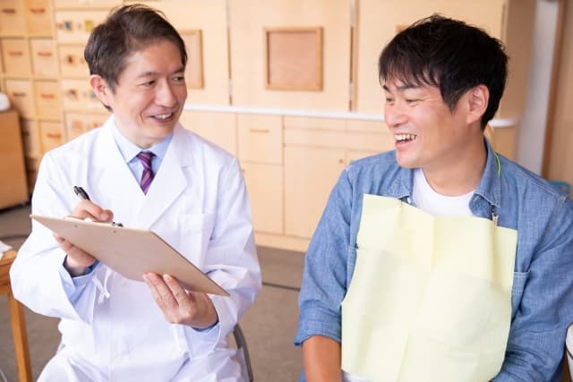 ファイバーコアの説明を受ける様子